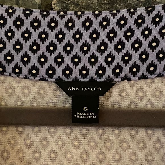 Ann Taylor Wrap Dress Size 6 - Picture 3 of 5